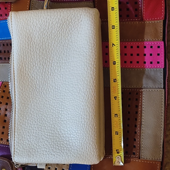 Cream Vegan Leather Purse - Picture 12 of 13
